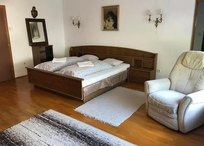 לינה וארוחת בוקר Casa Ema Austria Ramingstein