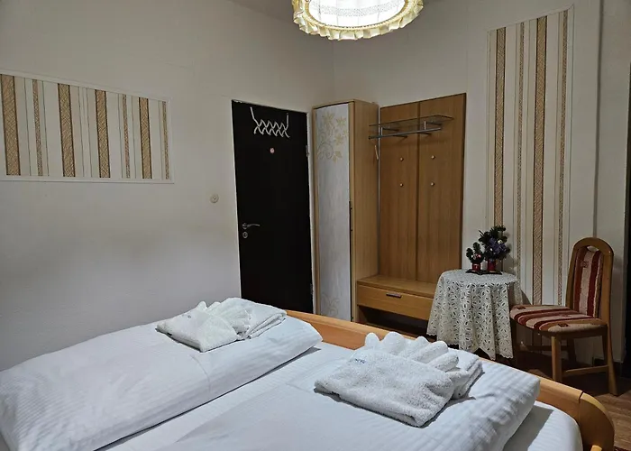 Casa Ema Austria לינה וארוחת בוקר