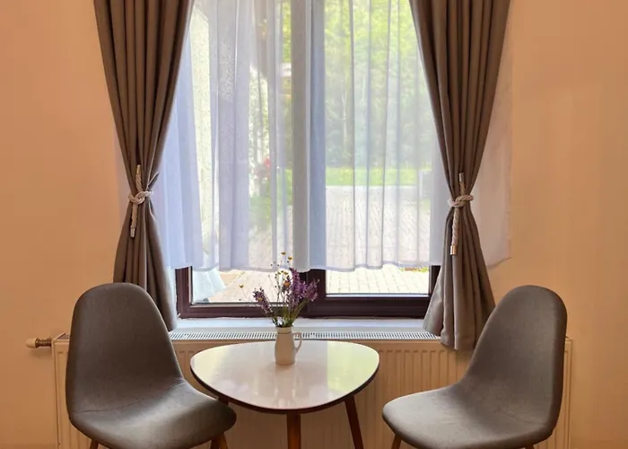 לינה וארוחת בוקר Casa Ema Austria 3*